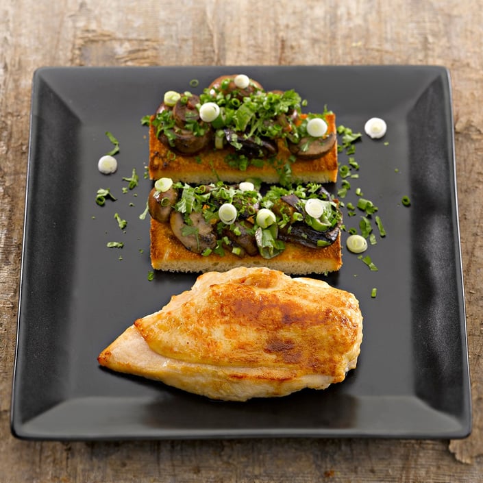 Brystfilet og svampetoast