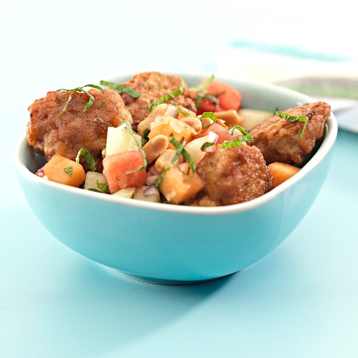 Kyllingefrikadeller med melon salsa