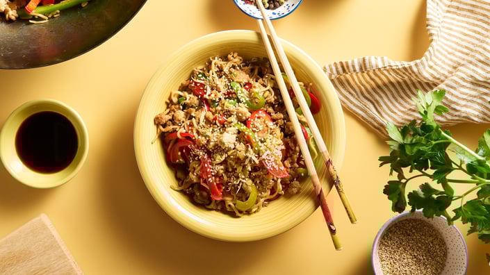 Wok med hakket kylling