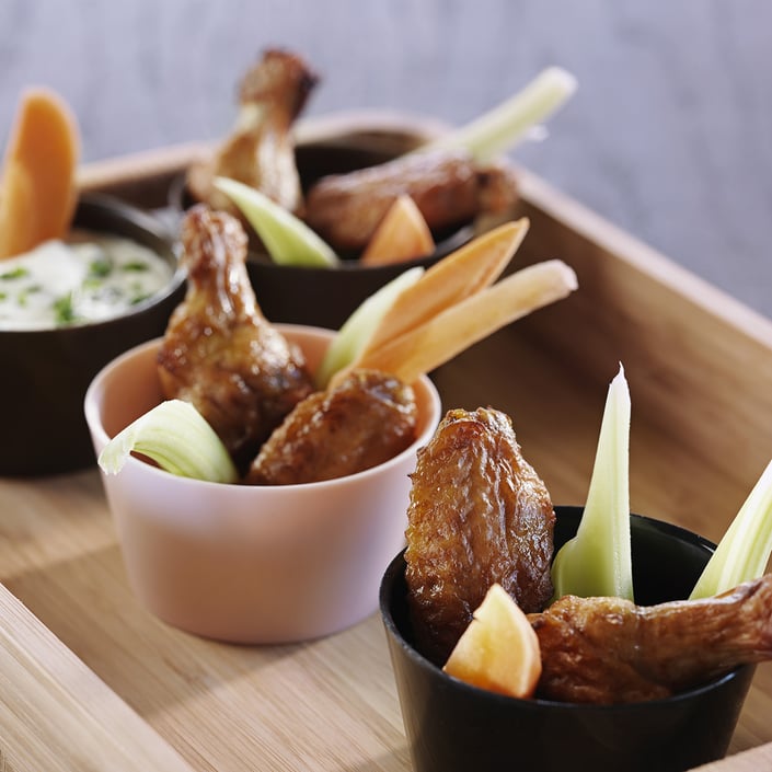 Hot Wings m Blue Cheese Dressing