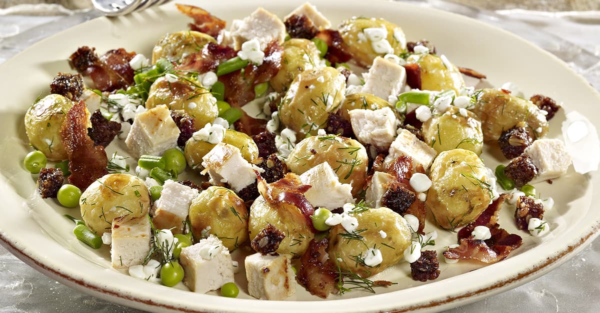 Varm kartoffelsalat med stegt kylling