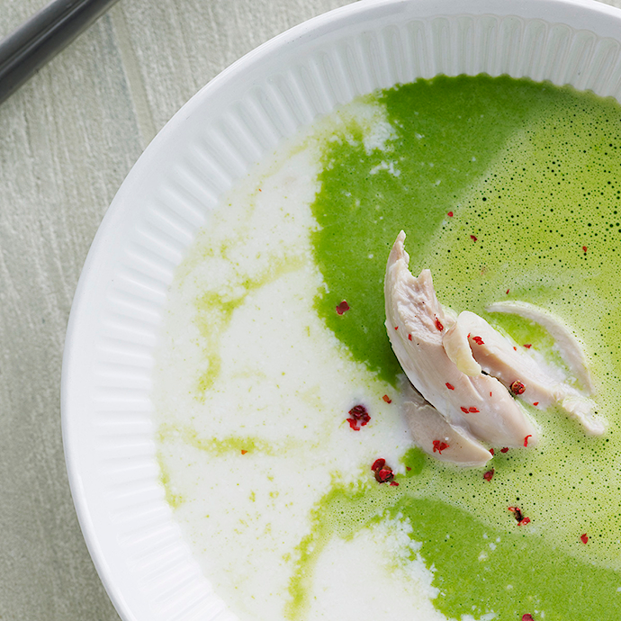 Kyllingesuppe med kokosmælk og spinat